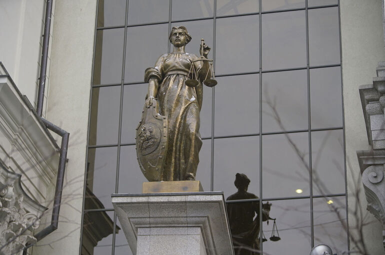 Московский суд приговорил Чичваркина* к девяти годам колонии