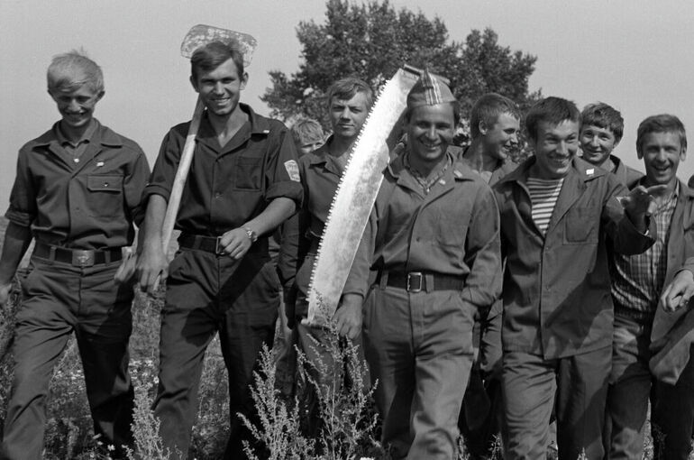 «Строй отряд, Анатолий!»: про «Ювентус»-78 и трудолюбивых ихтиологов