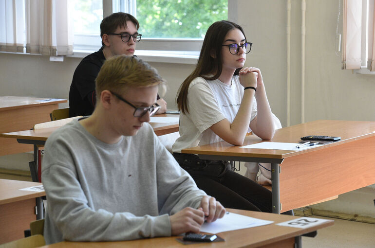 РБК: Школьную программу дополнят «служением»