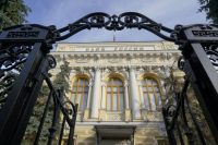 ЦБ призвал банки проверять наличие согласия родителей при открытии счетов детям