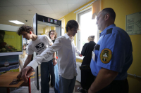 В пунктах сдачи ЕГЭ сделают акцент на безопасность после школьных нападений