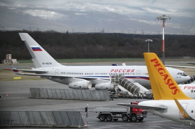 ТАСС: Российская делегация вылетела из Женевы в Москву