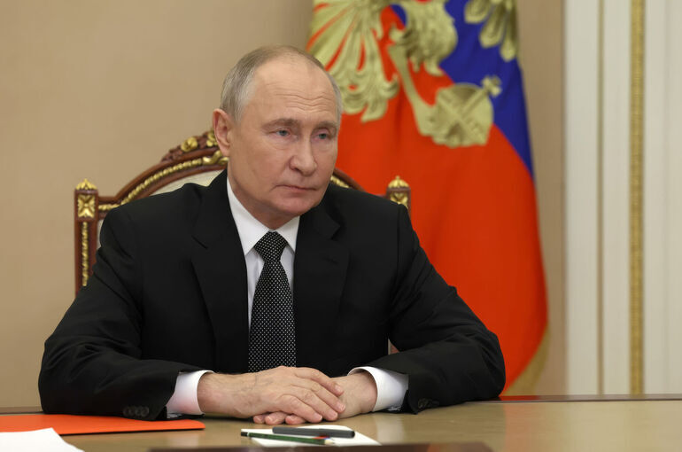 Путин заявил о 15-процентной нехватке судей в России