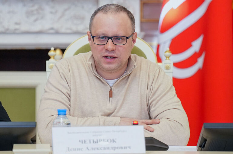 Депутат Четырбок разъяснил возможный механизм запрета мигрантам работать в торговле