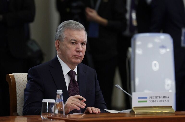 Пролетевший через Россию борт из США оказался самолетом Мирзиёева