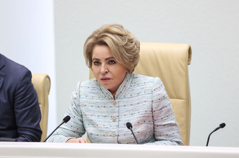 Матвиенко: Ядерного оружия на Украине быть не должно