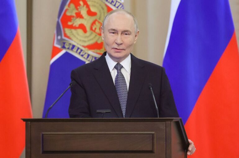 Путин: ФСБ вносит важнейший вклад в защиту безопасности россиян
