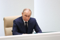 Путин призвал повысить защищенность должностных лиц Минобороны и ОПК