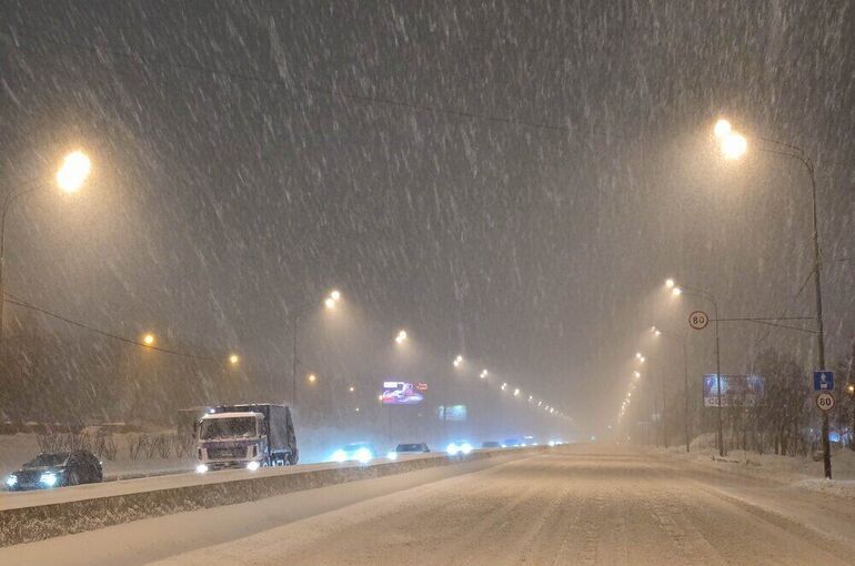 Синоптик рассказал, когда закончится снегопад в Москве и Подмосковье