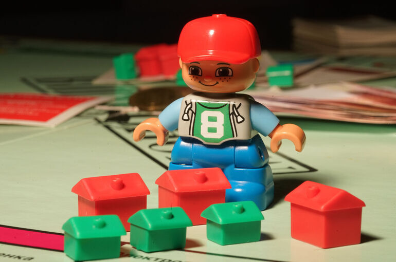 В Минпросвещения подтвердили разработку обязательного перечня игрушек для детсадов