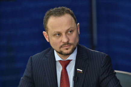 Пассажиров опаздывающих рейсов будут кормить по расписанию