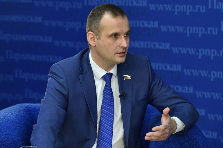 Депутат Леонов: Нужно сократить число пришкольных лагерей в пользу загородных