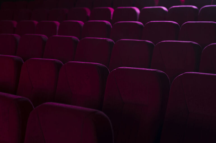 Депутат: В кинозалах должны показывать фильмы, не противоречащие законам РФ