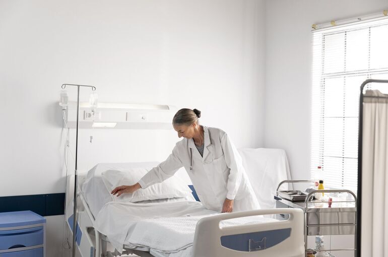 Пациентам с гепатитом С добавили основания для лечения в дневном стационаре