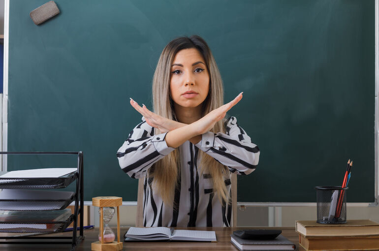 За оскорбление врачей и учителей предложили сажать на 15 суток