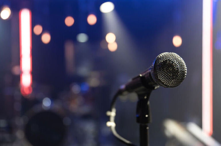 Эфиры, хит-парады и главные сцены: конкурс «Я горжусь» объявил прием заявок