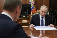 Путин поручил казначейству следить за риском завышения цен в гособоронзаказе