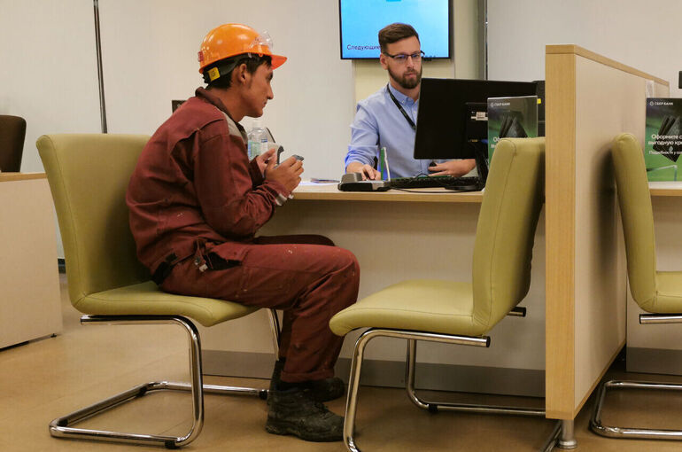 Иностранцам хотят запретить самостоятельно менять цель визита в Россию