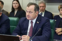 Сенатор: Закрытие Ормузского пролива создает дополнительный спрос на нефть из РФ