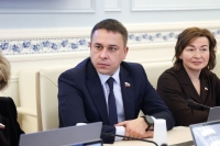 Сенатор Гибатдинов вместо ОГЭ/ЕГЭ предложил вернуть прежние экзамены по билетам