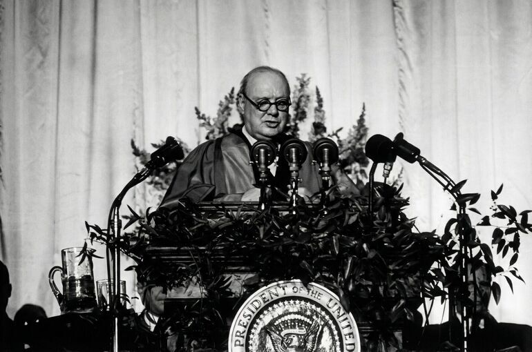 Фултонская речь: как Черчилль железный занавес опустил