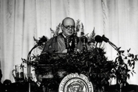 Фултонская речь: как Черчилль железный занавес опустил