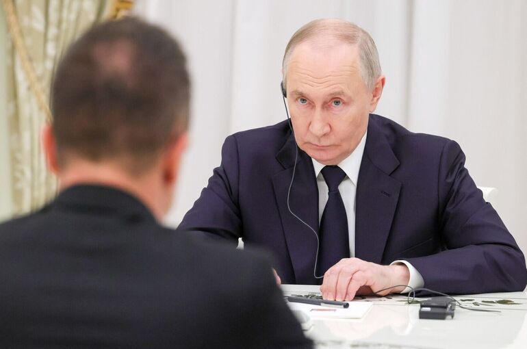 Путин и Сийярто обсудили поставки энергоресурсов в Венгрию