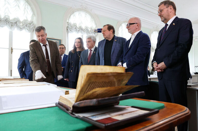 От вече до Земских соборов: в Москве стартовали «Сенатские чтения»