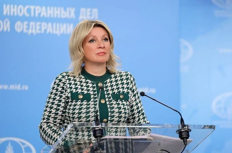 Захарова: ЕС перешел к безумию и суициду, рассматривая новые санкции против РФ
