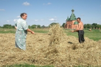 Роструд напомнил о праве женщин на селе на дополнительный выходной