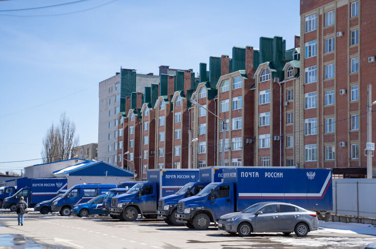 Неполный рабочий день в 2025 году чаще всего был на автозаводах и почте