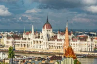 Парламент Венгрии выступил против финансовой поддержки Украины и ее вступления в ЕС