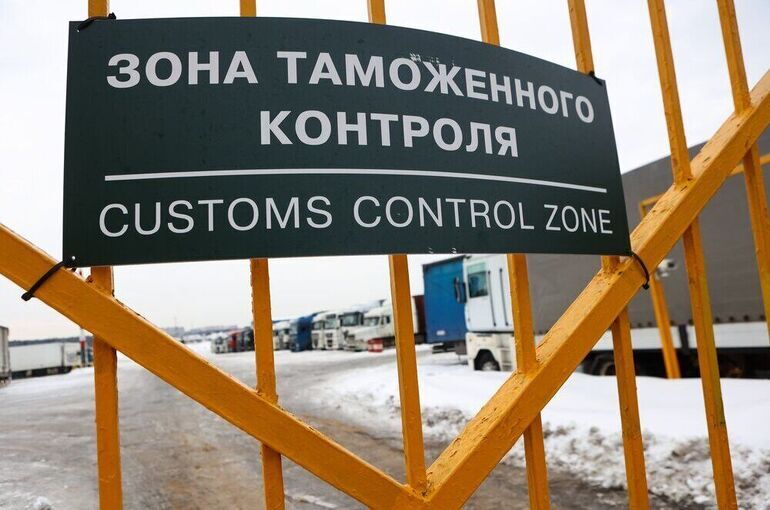 Срок передачи государству не востребованных на таможне авто могут сократить