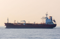 Эксперт: Контроль над маршрутами нефти — оружие давления наравне с ракетами и санкциями