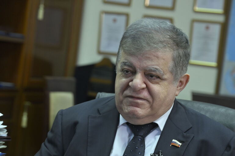 Сенатор Джабаров допустил, что Трамп продолжит отменять антироссийские санкции