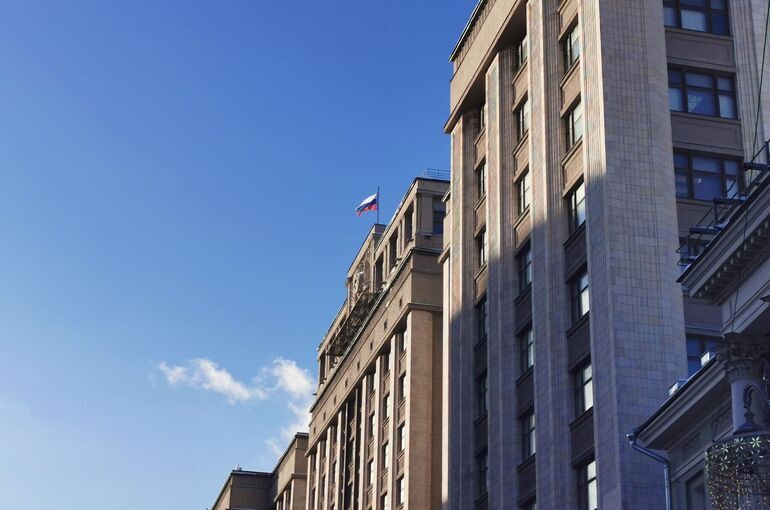 Депутаты рассмотрят законопроекты о трудовой миграции