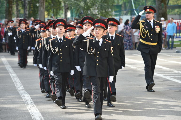 Минпросвещения подготовит документ, охватывающий кадетское образование