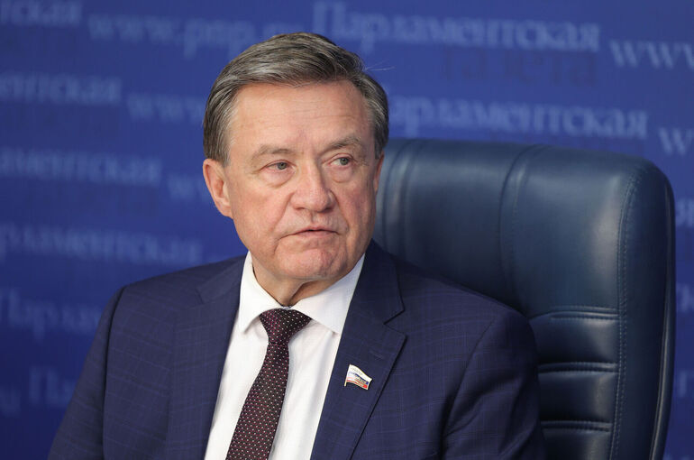 Сенатор: Стоимость российской нефти останется высокой в любом случае 