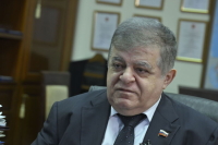 Сенатор Джабаров назвал уловкой слова Рютте о готовности Зеленского к сделке