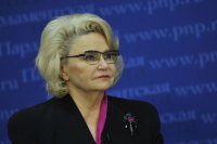 Депутат Останина призвала ужесточить наказание за пропаганду веселящего газа