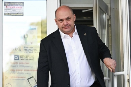 Экс-губернатор Курской области Смирнов получил 30 млн рублей от подрядчиков