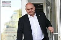 Экс-губернатор Курской области Смирнов получил 30 млн рублей от подрядчиков