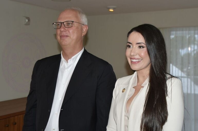 Конгрессвумен Луна назвала встречу с делегацией Госдумы шагом к диалогу