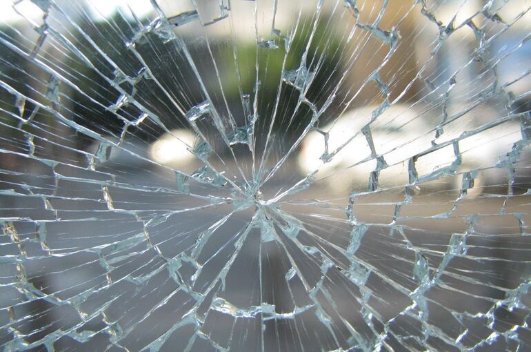 Русский дом в Праге закидали «коктейлями Молотова»