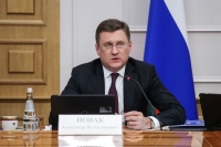 Новак поручил подготовить проект о запрете экспорта бензина с 1 апреля