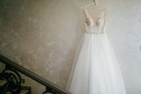 Роспотребнадзор назвал нарушением закона платную примерку свадебных платьев