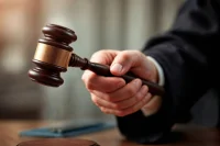 Минюст предложил разрешить обвиняемым участвовать в суде дистанционно