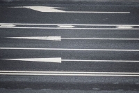 Разметку на дорогах просят обновлять вовремя