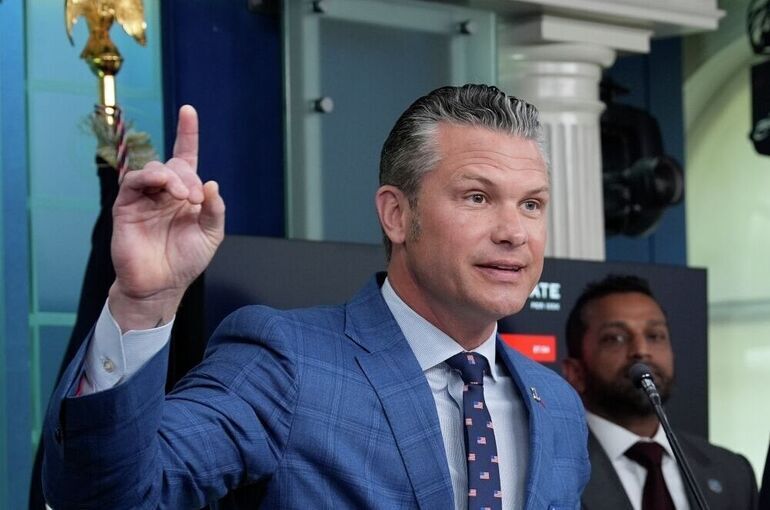 Глава Пентагона рассказал о новой стратегии «Великая Северная Америка»