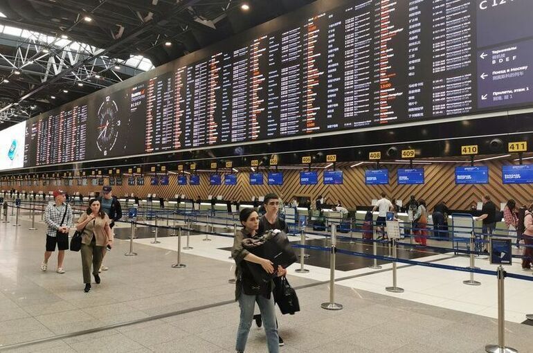 Утвержден перечень аэропортов и документов для особого порядка вывоза наличных в ЕАЭС